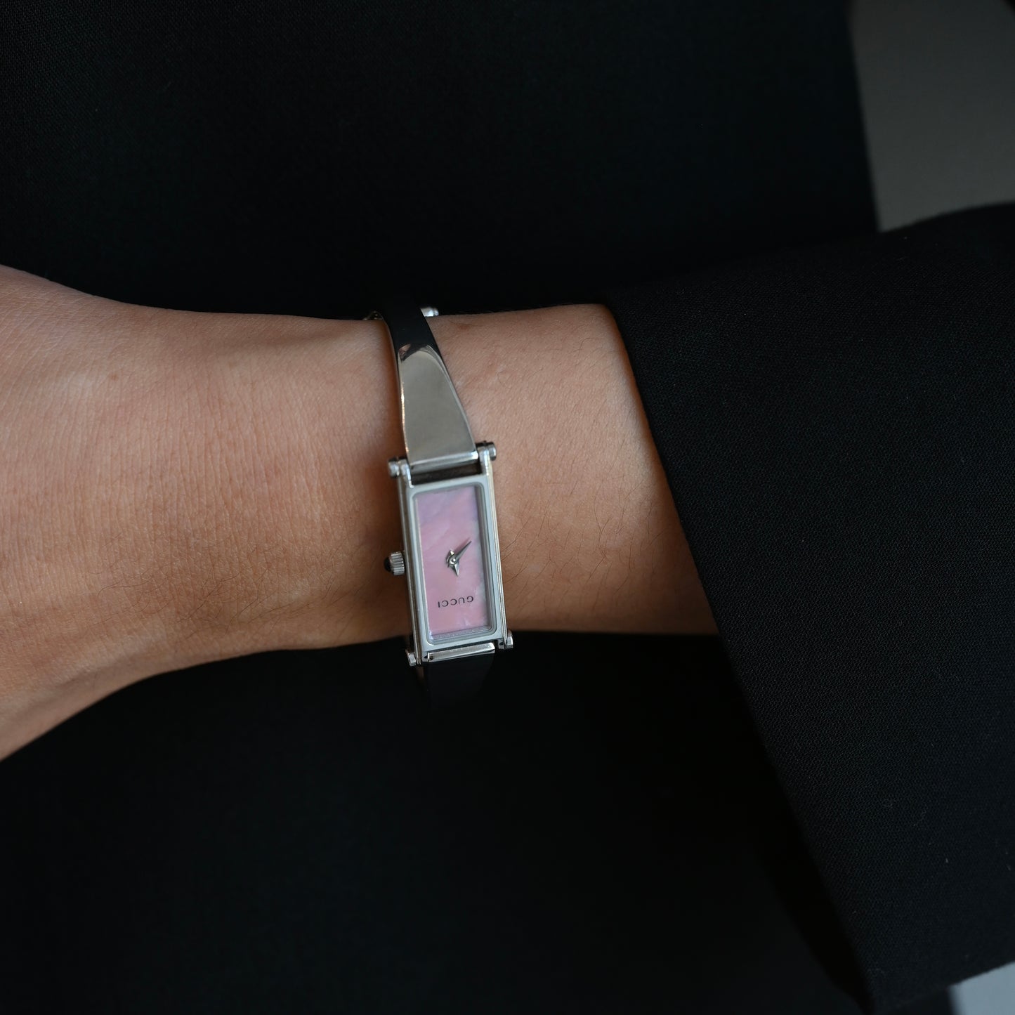 Gucci 1500L Bangle Watch