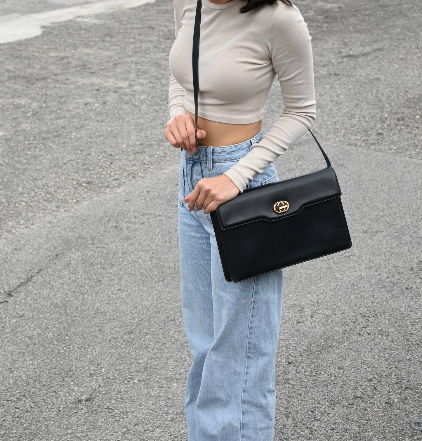 Gucci Turnlock G Navy Leather Bag