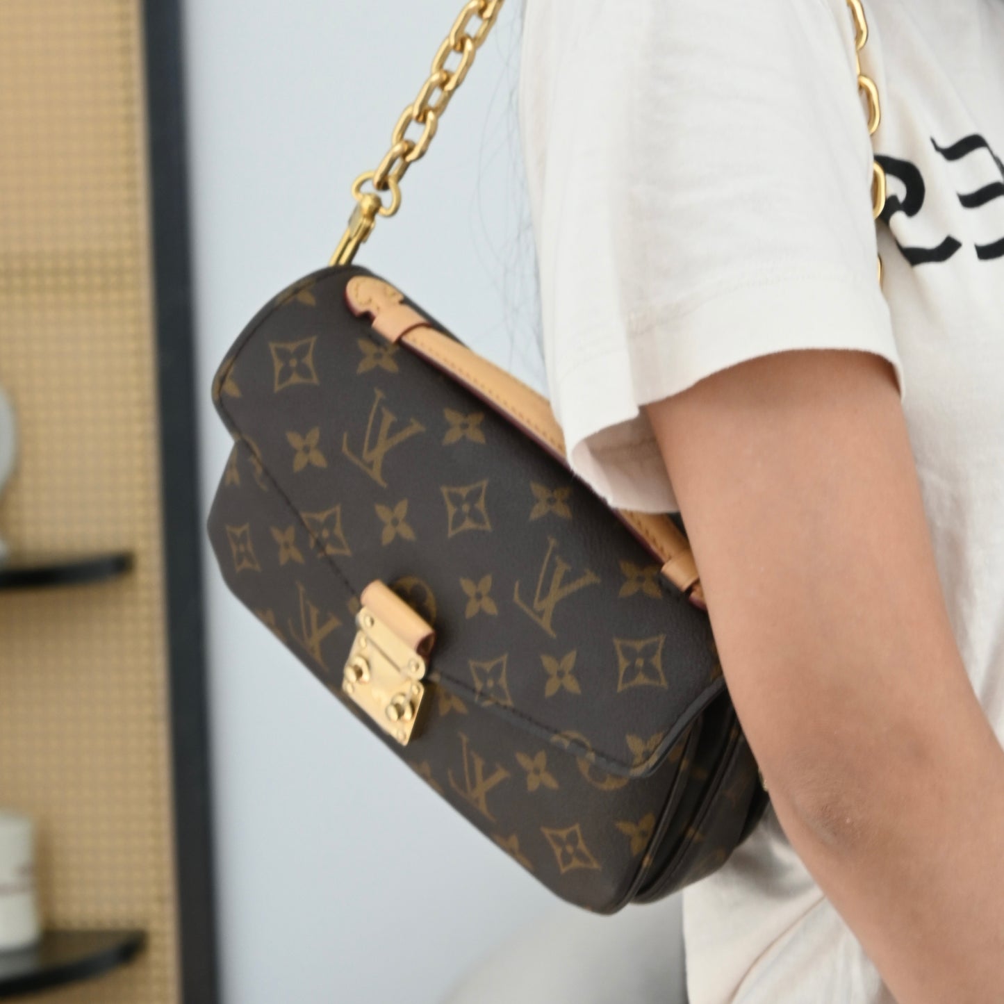 Louis Vuitton Pochette Métis East West