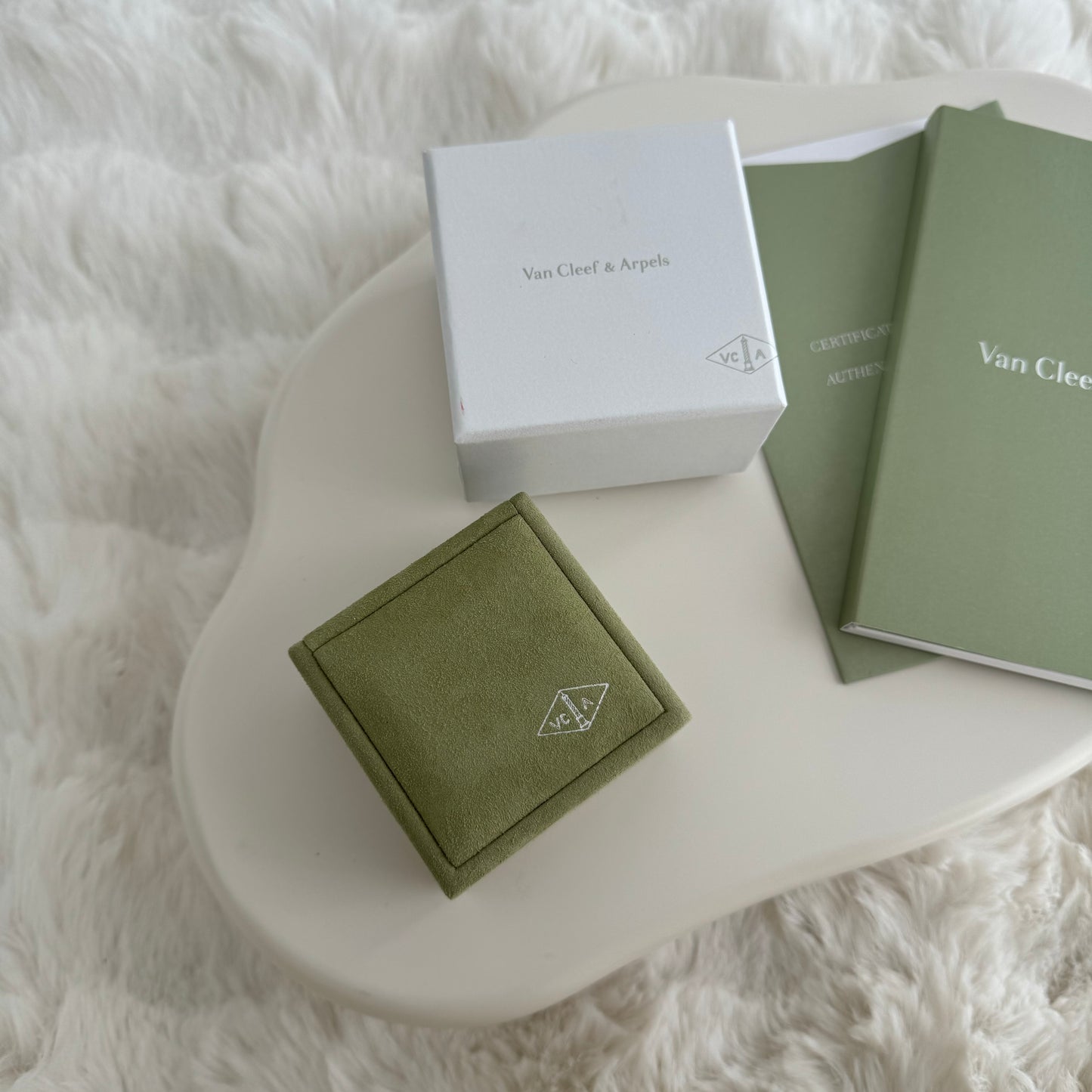 Van Cleef & Arpels mini Frivole - Leluxe Vintage Sdn. Bhd.