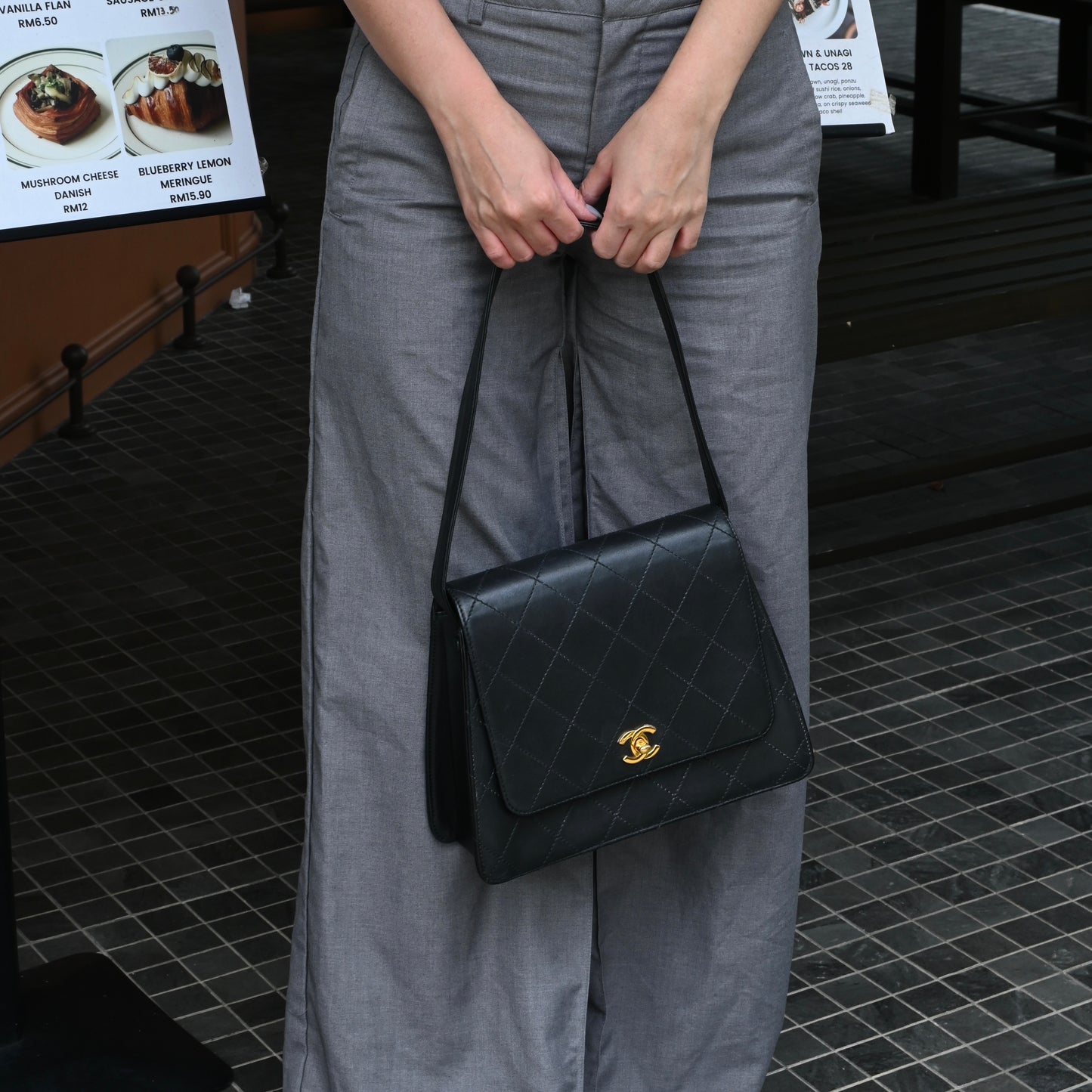 Chanel Trapeze Kelly Shoulder Bag 24k GHW