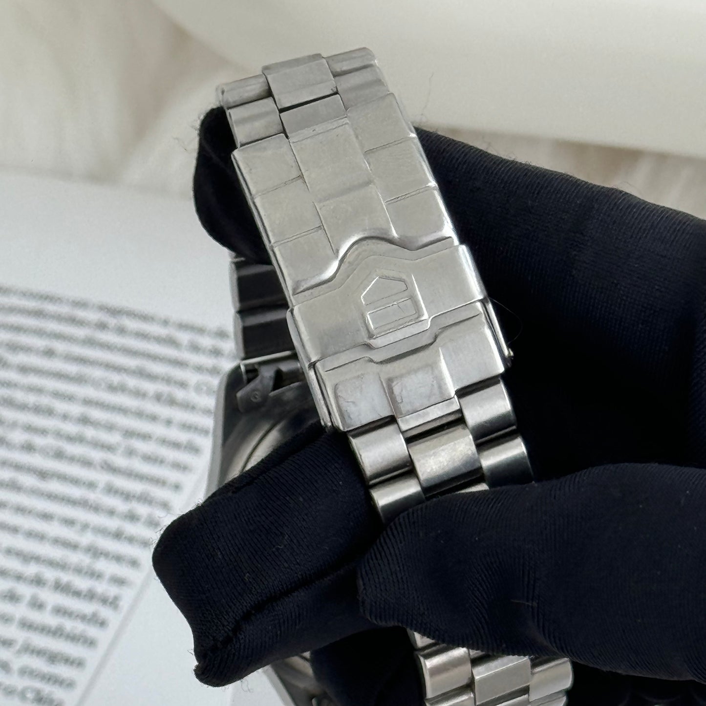 Tag Heuer Professional 200m - Leluxe Vintage Sdn. Bhd.