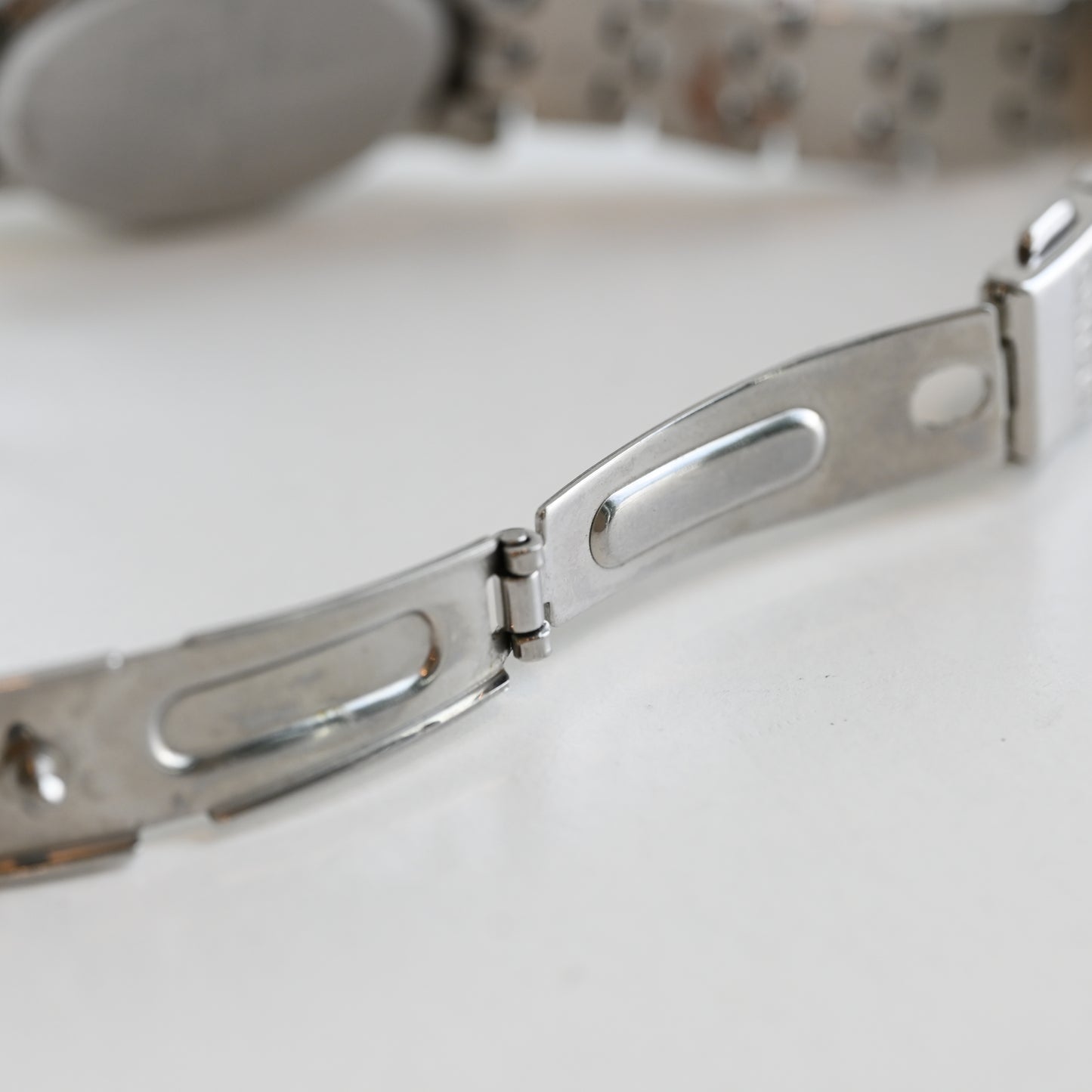 Seiko V117-0CR0 Solar Watch