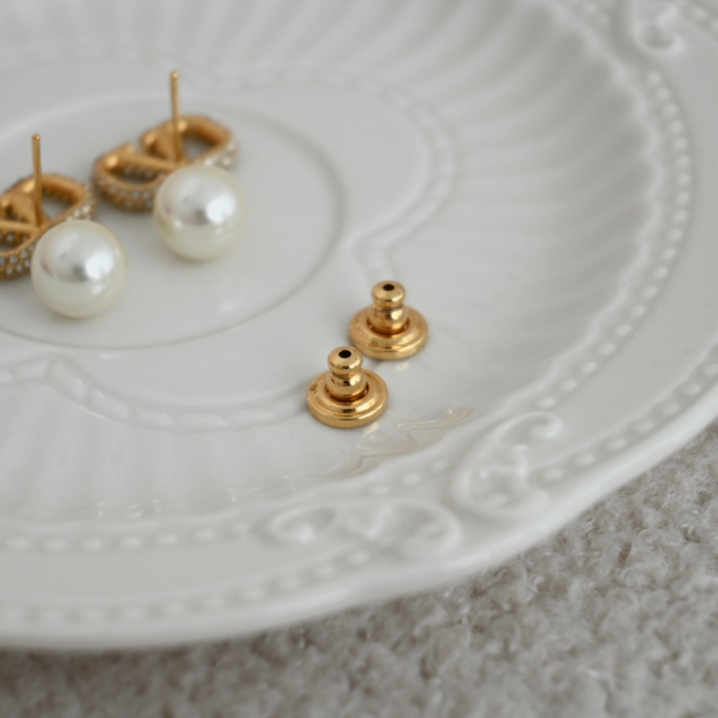 Valentino Garavani VLogo Signature Pearl Earrings