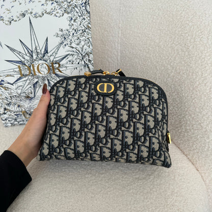 Dior 30 Montaigne Pouch