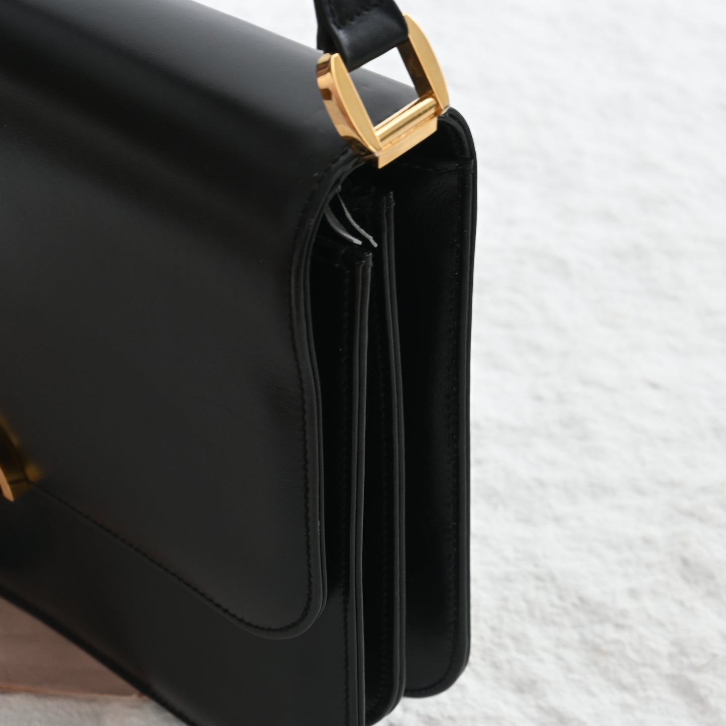 Old Gucci Flap Box CalfSkin Shoulder Bag