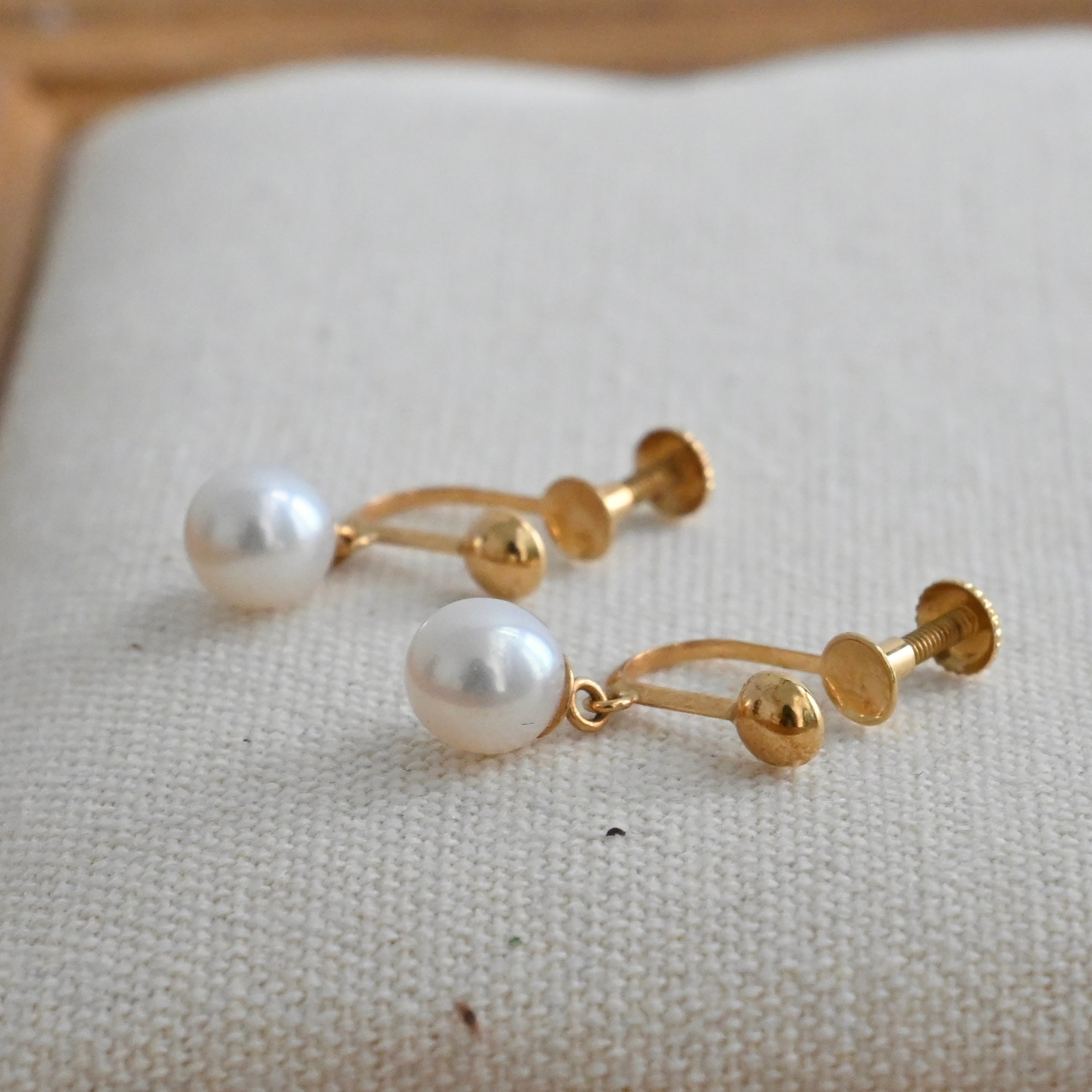 Tasaki Akoya Pearl Earrings 18k YG - Leluxe Vintage Sdn. Bhd.