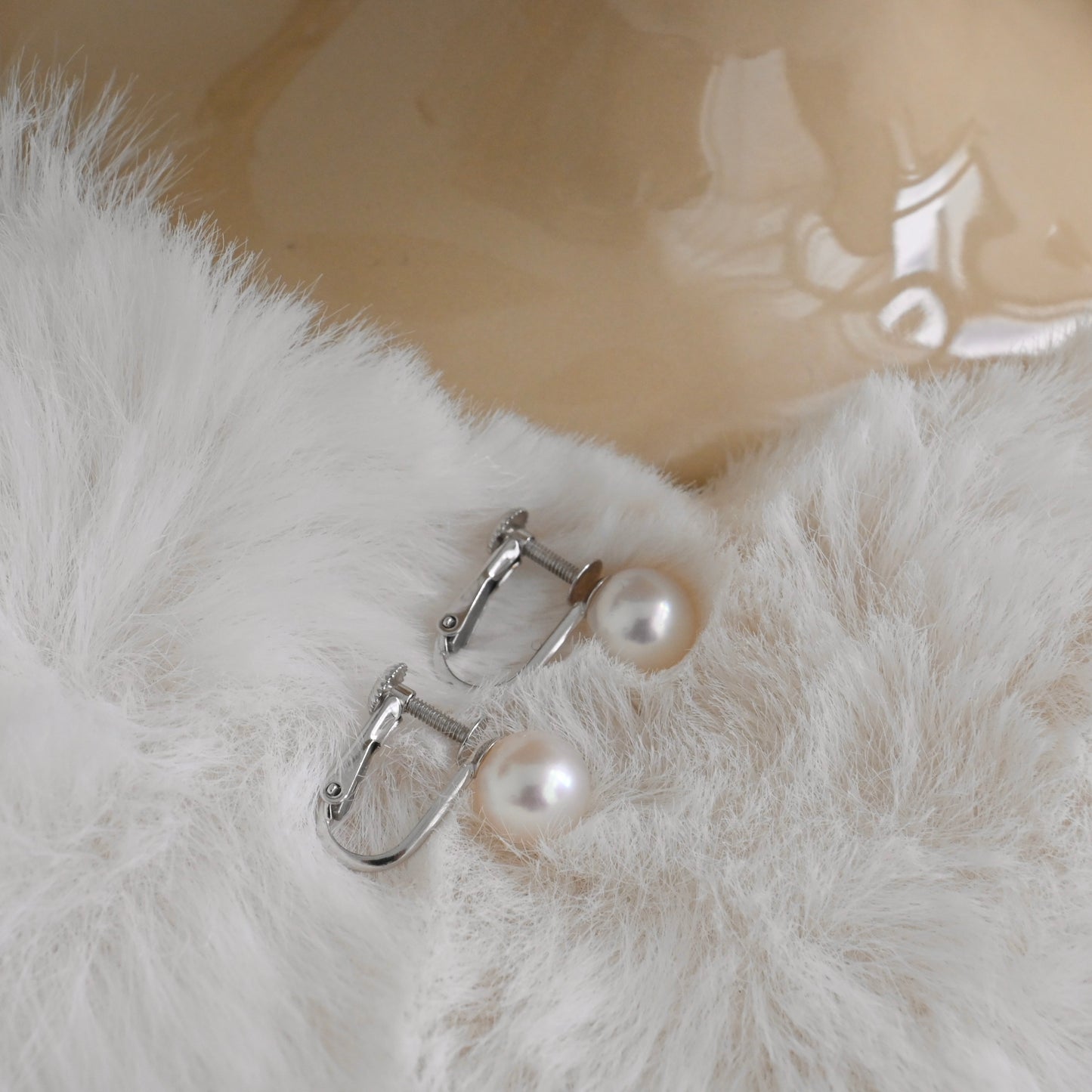 Tasaki Pearl Screw-hinge earrings