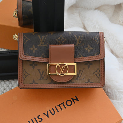 Louis Vuitton Monogram Reverse Portefeuille Dauphine WOC