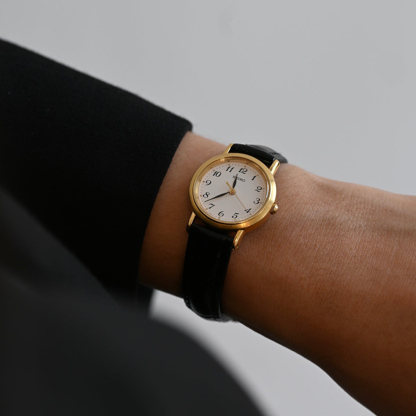 Seiko 1F21-0C00 Watch