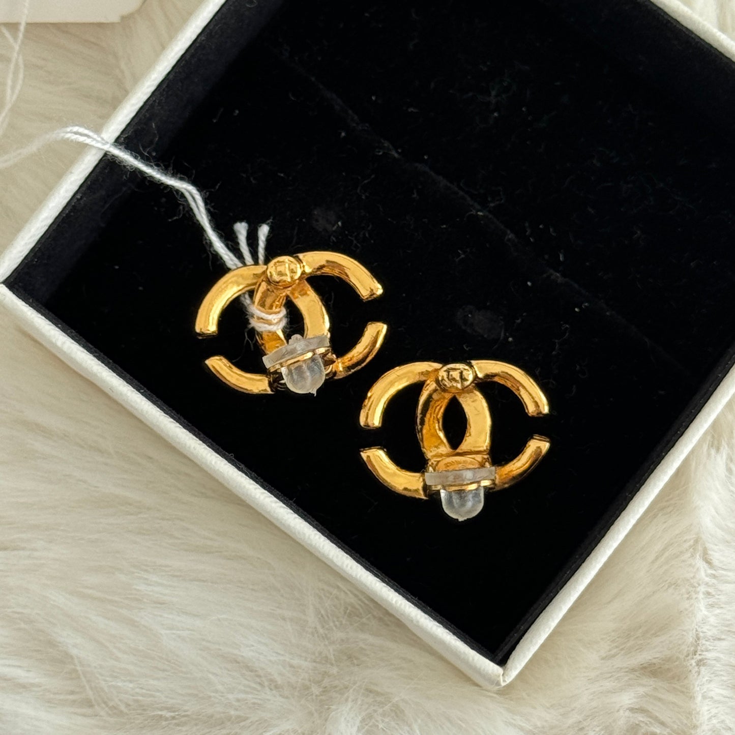 Chanel Vintage Earclip - Leluxe Vintage Sdn. Bhd.
