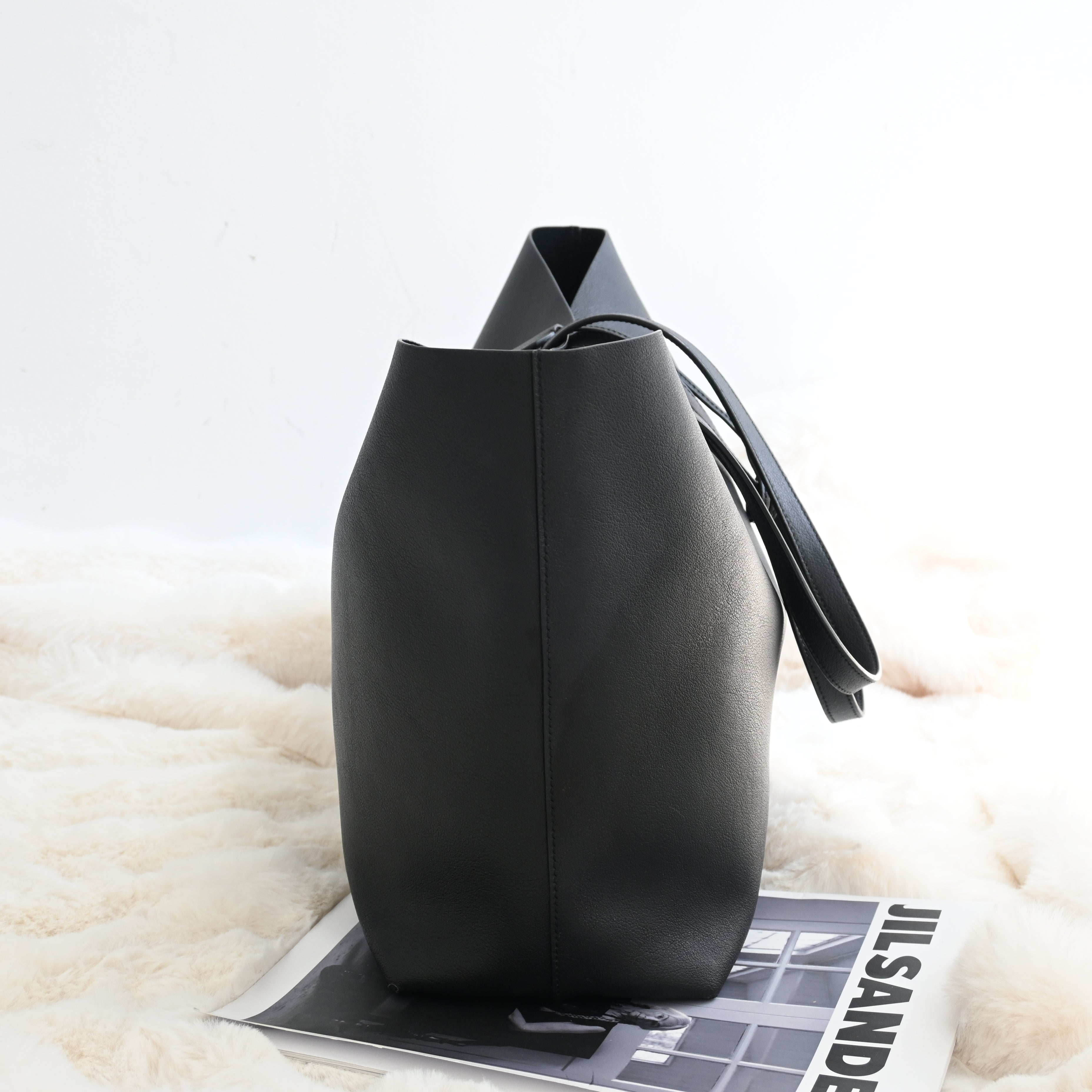 YSL East West Tote - Leluxe Vintage Sdn. Bhd.