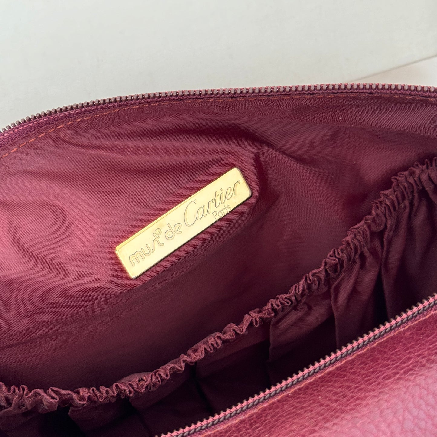 Must de Cartier Trinity Burgundy Lunchbox