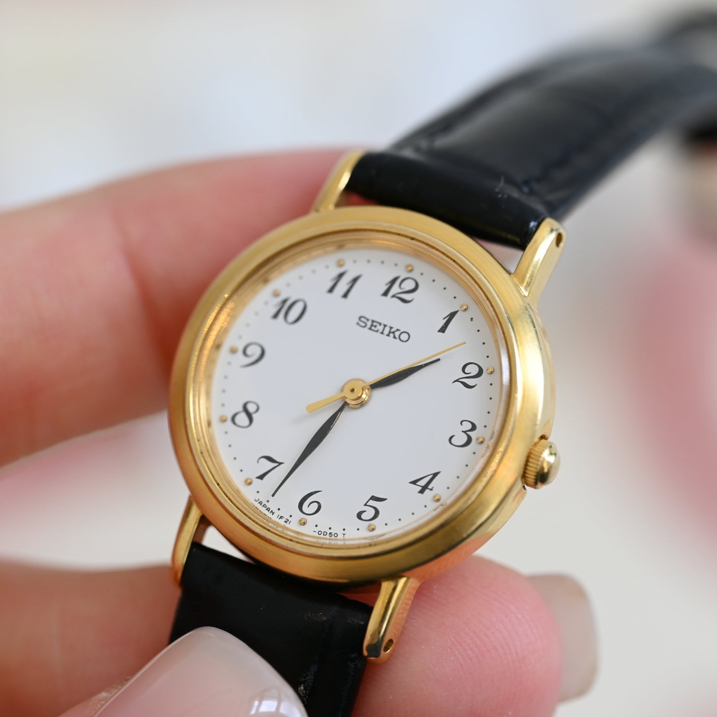 Seiko 1F21-0C00 Watch