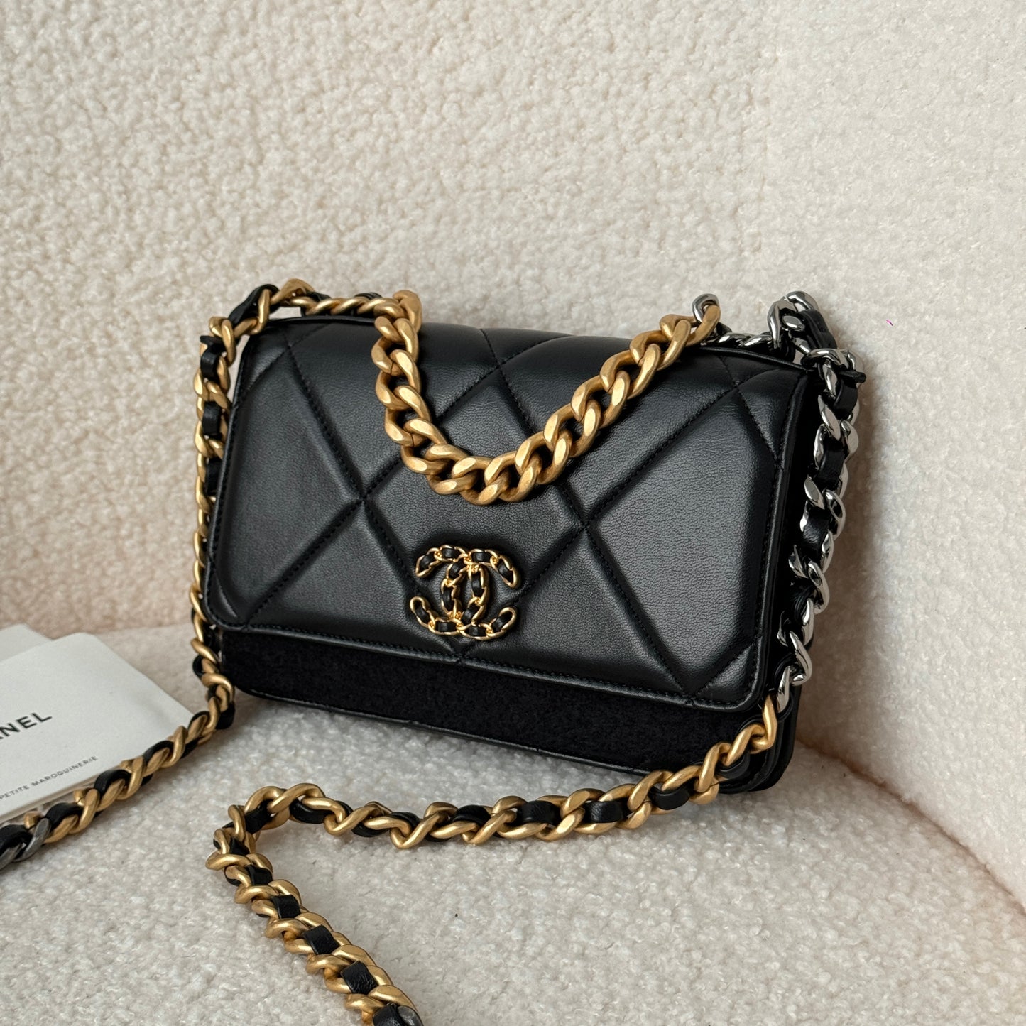 Chanel 19 Quilted Wallet On Chain WOC