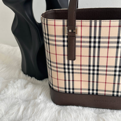 Burberry Nova Check Tote in beige