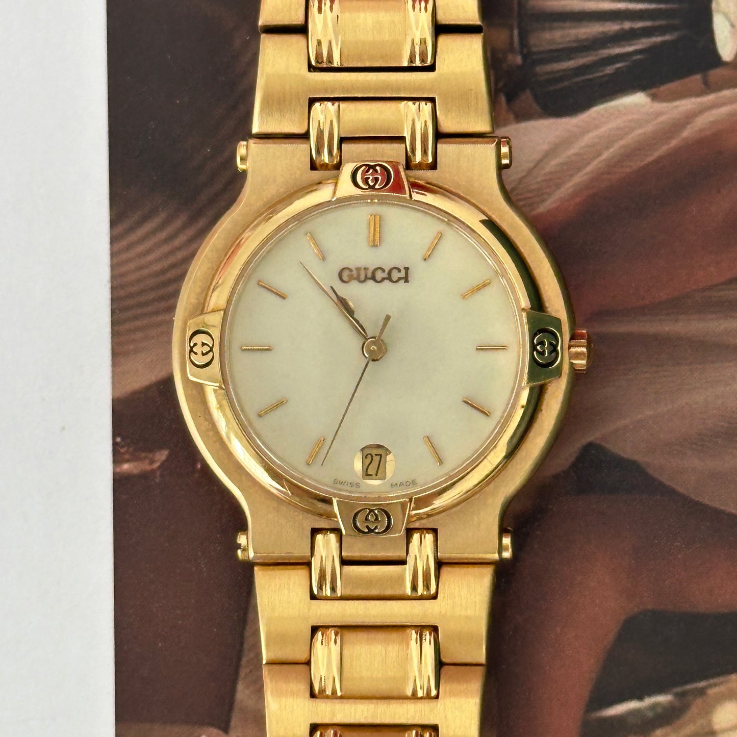 Gucci 9200m Date Watch