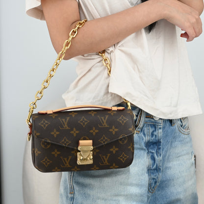 Louis Vuitton Pochette Métis East West