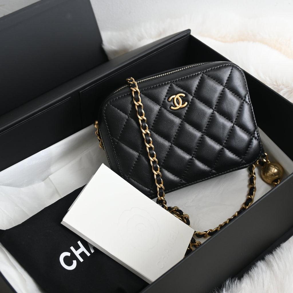 Chanel Vanity Pearl Crush Lambskin - Leluxe Vintage Sdn. Bhd.