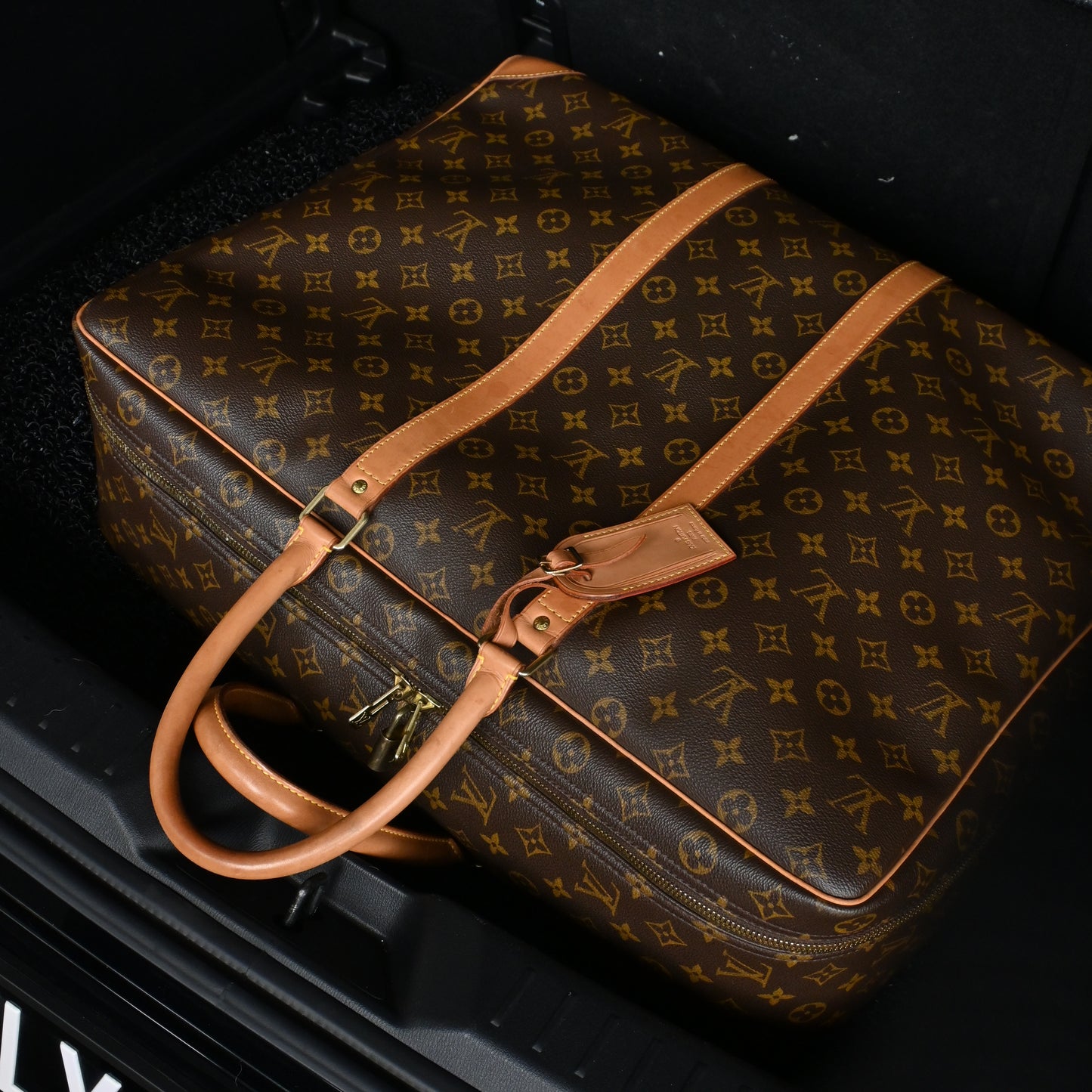 Louis Vuitton Monogram Sirius 55