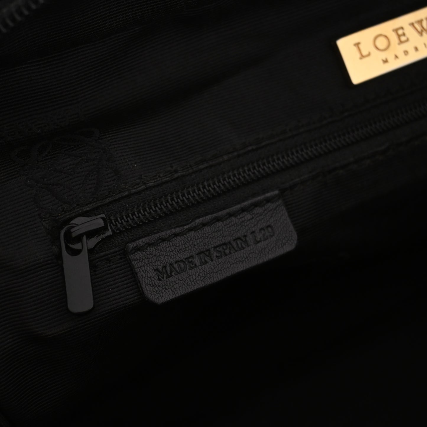 Loewe Amazona 27 Black Nappa Calfskin