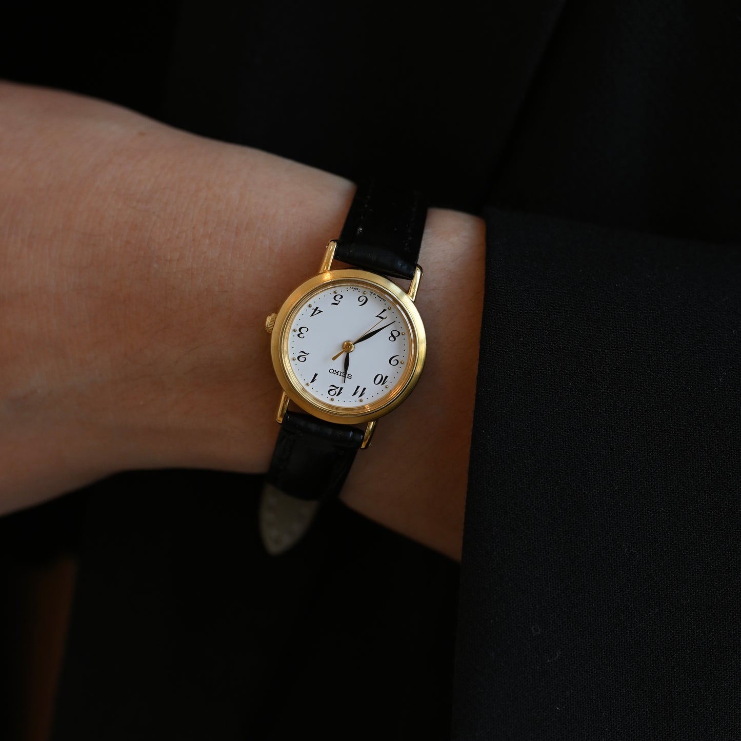 Seiko 1F21-0C00 Watch