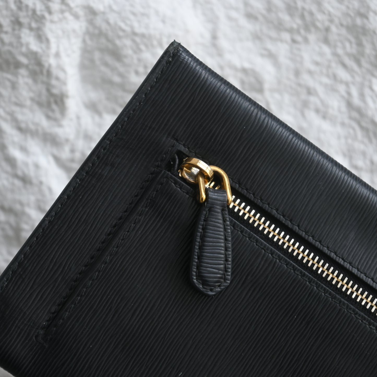 Prada Vitello Move Envelope Wallet 1MF175