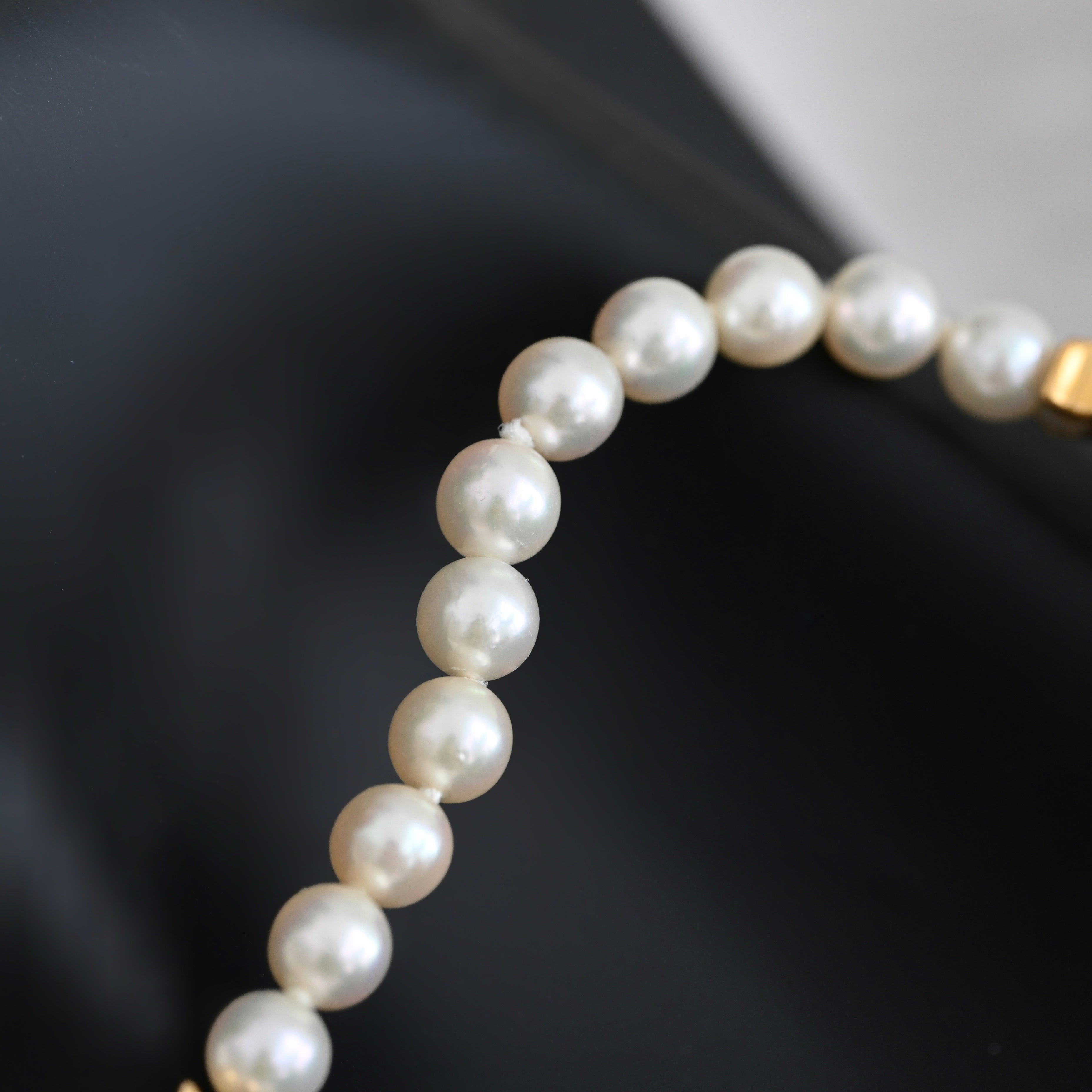 Mikimoto 1E20-3041 MOP Dial Akoya Pearl Bracelet Watch - Leluxe Vintage Sdn. Bhd.