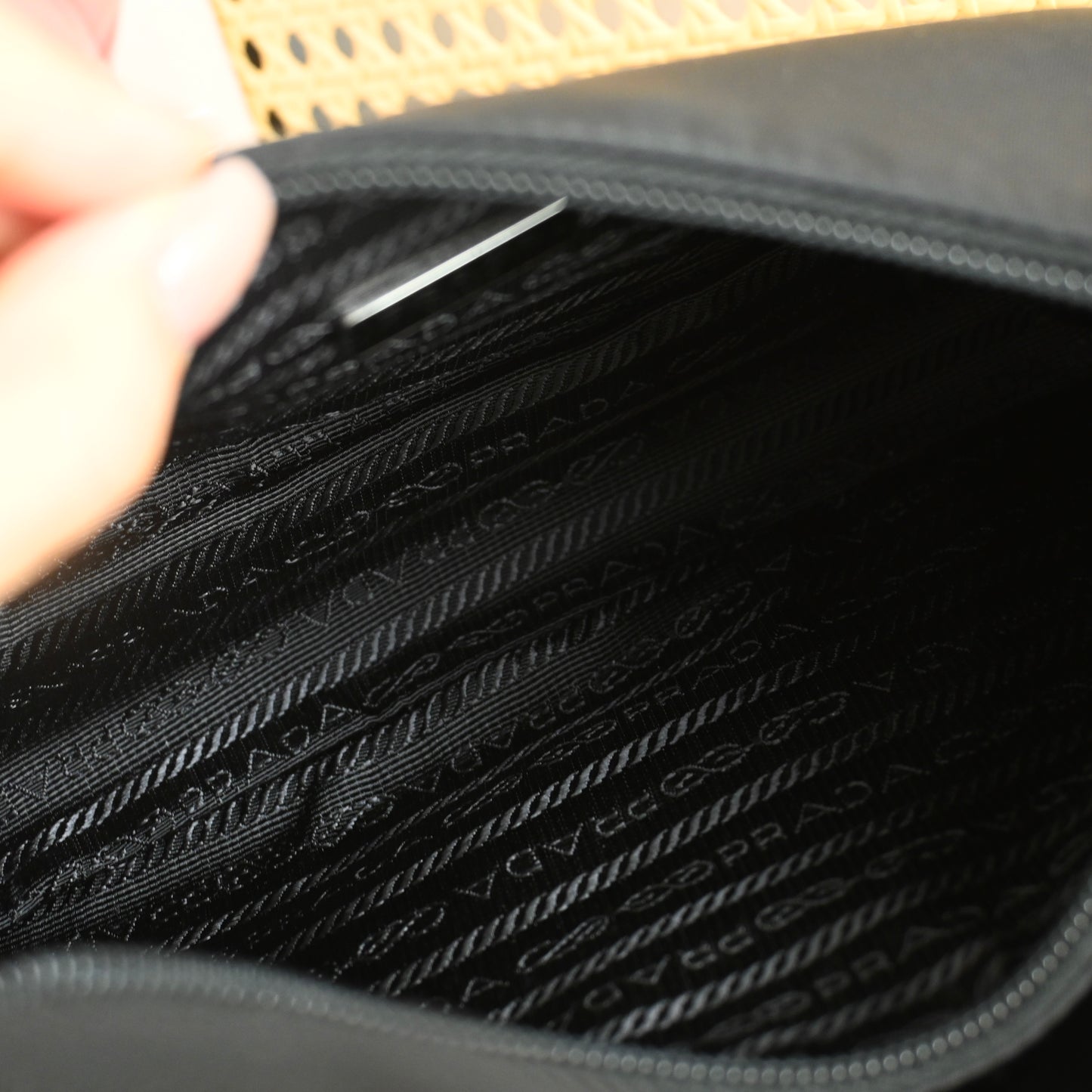 Prada Re-edition 2000 Hobo