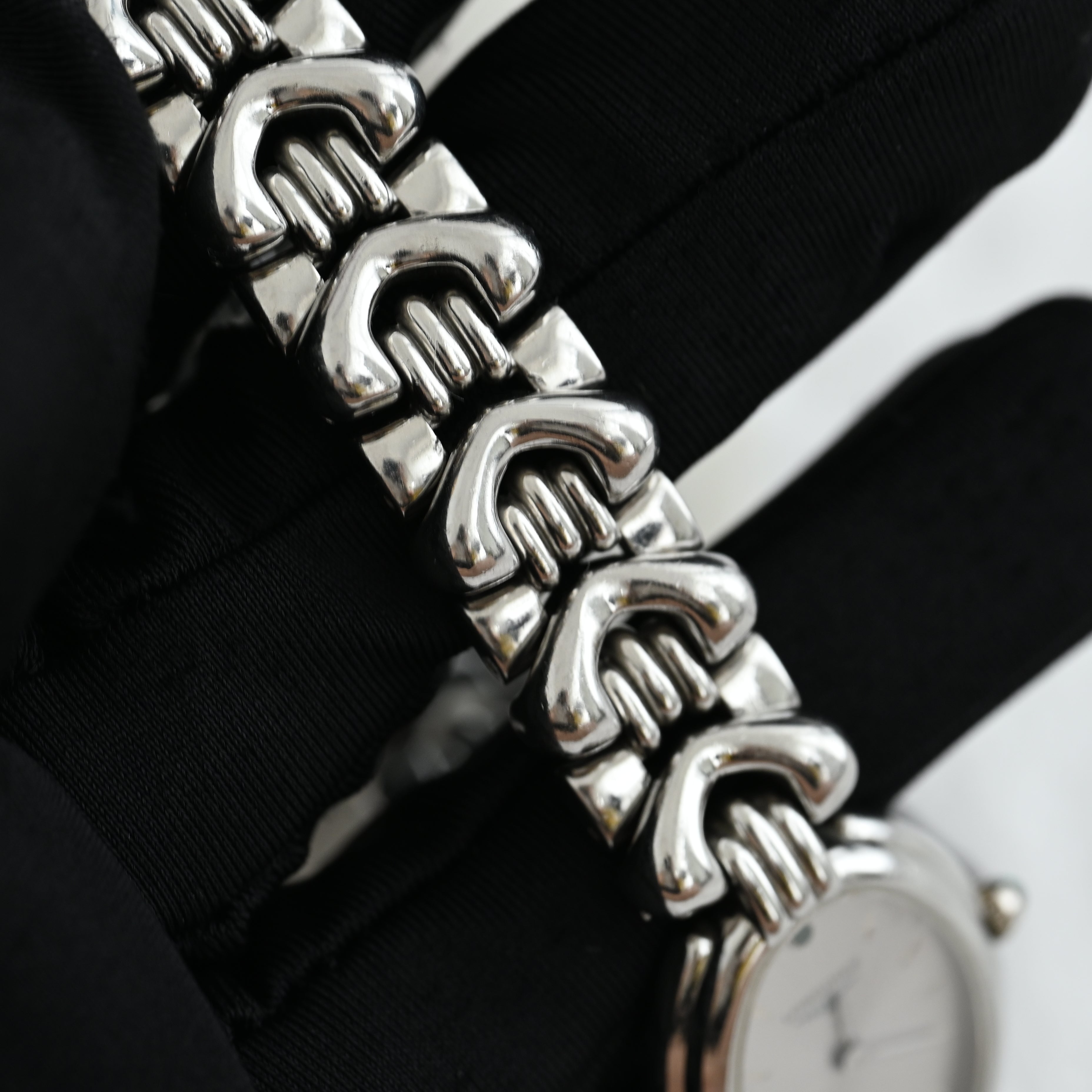 Longines L6.123.4 Oval Bracelet Watch - Leluxe Vintage Sdn. Bhd.