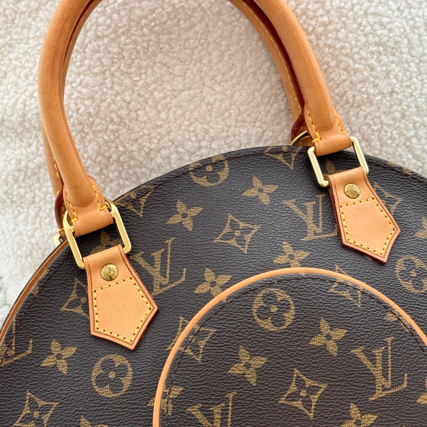 Louis Vuitton Ellipse PM Monogram Vintage