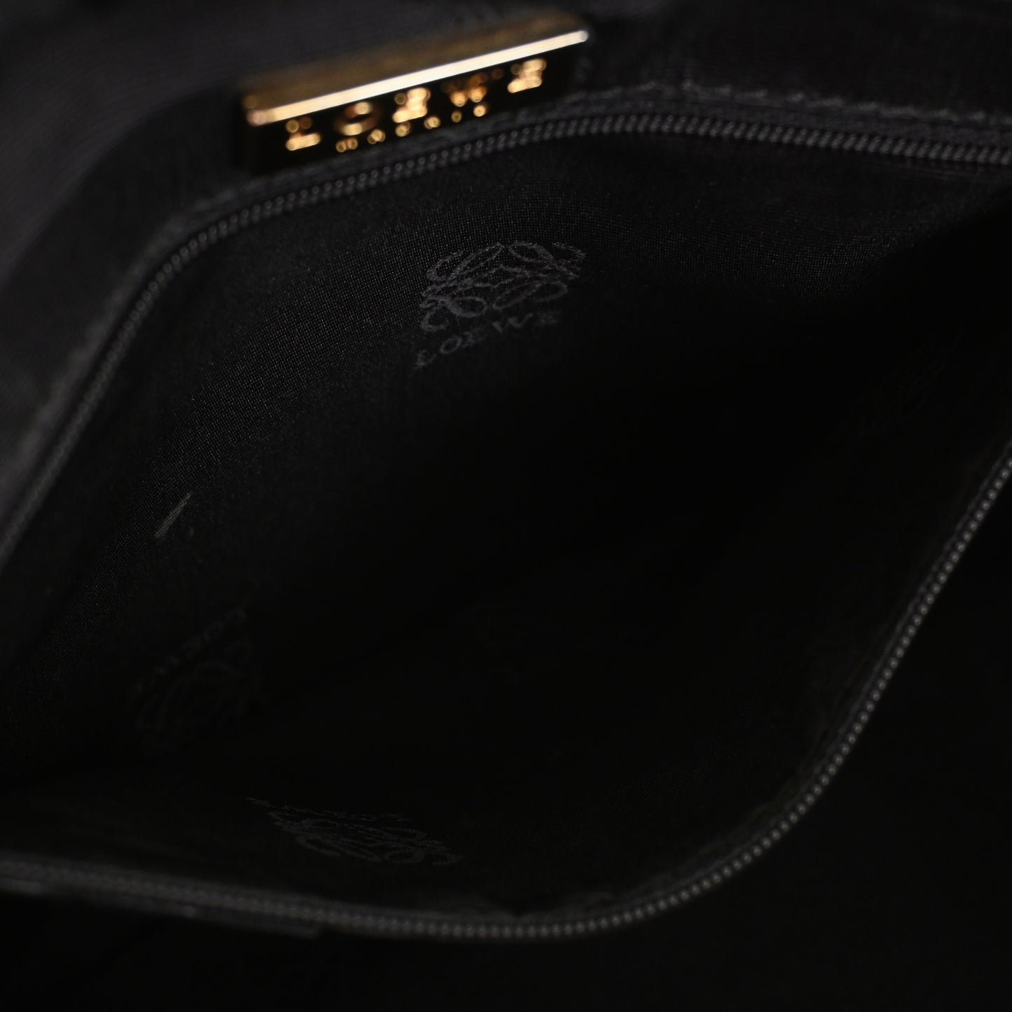 Loewe Amazona 27 Black Nappa Calfskin