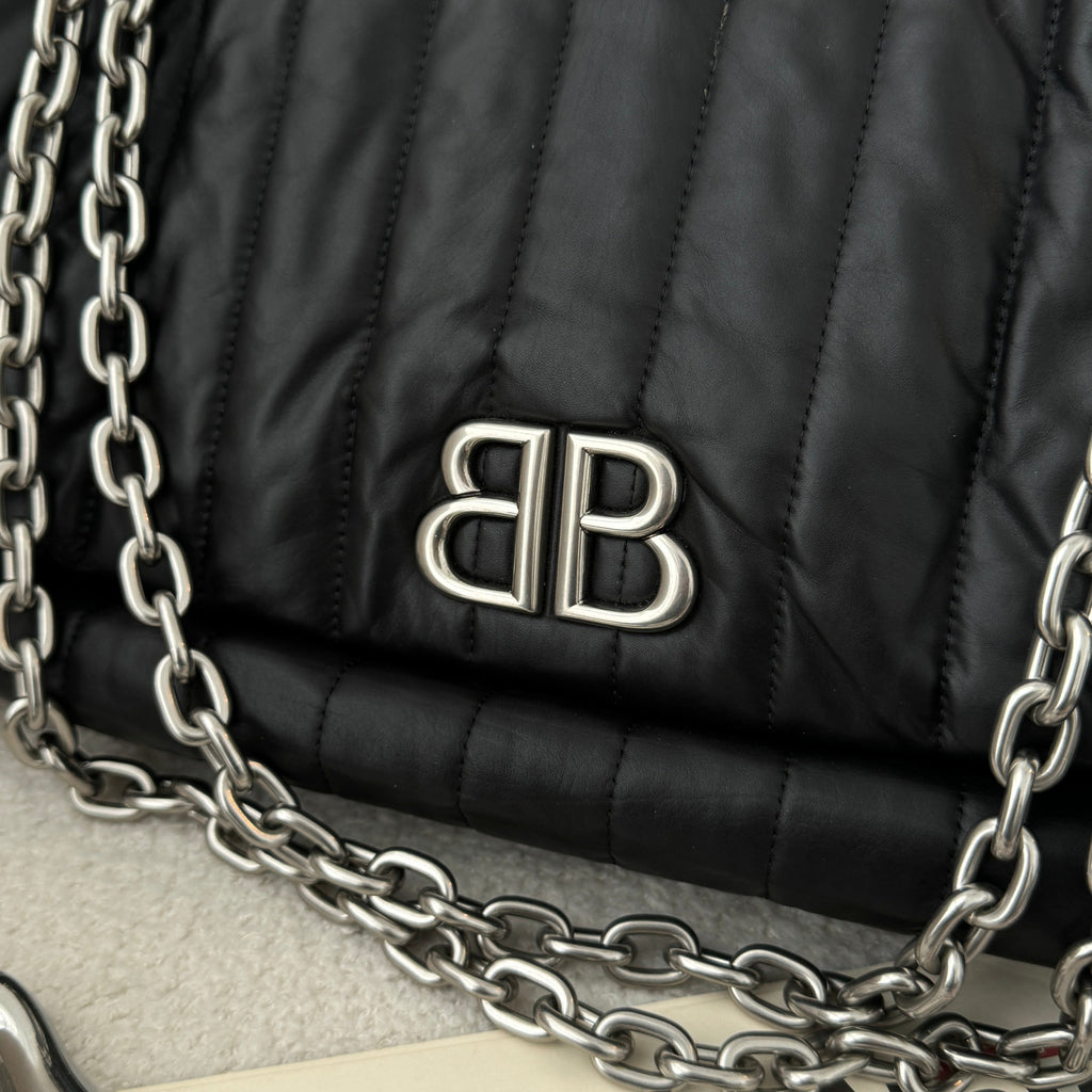 Balenciaga Monaco Chain Medium - Leluxe Vintage Sdn. Bhd.