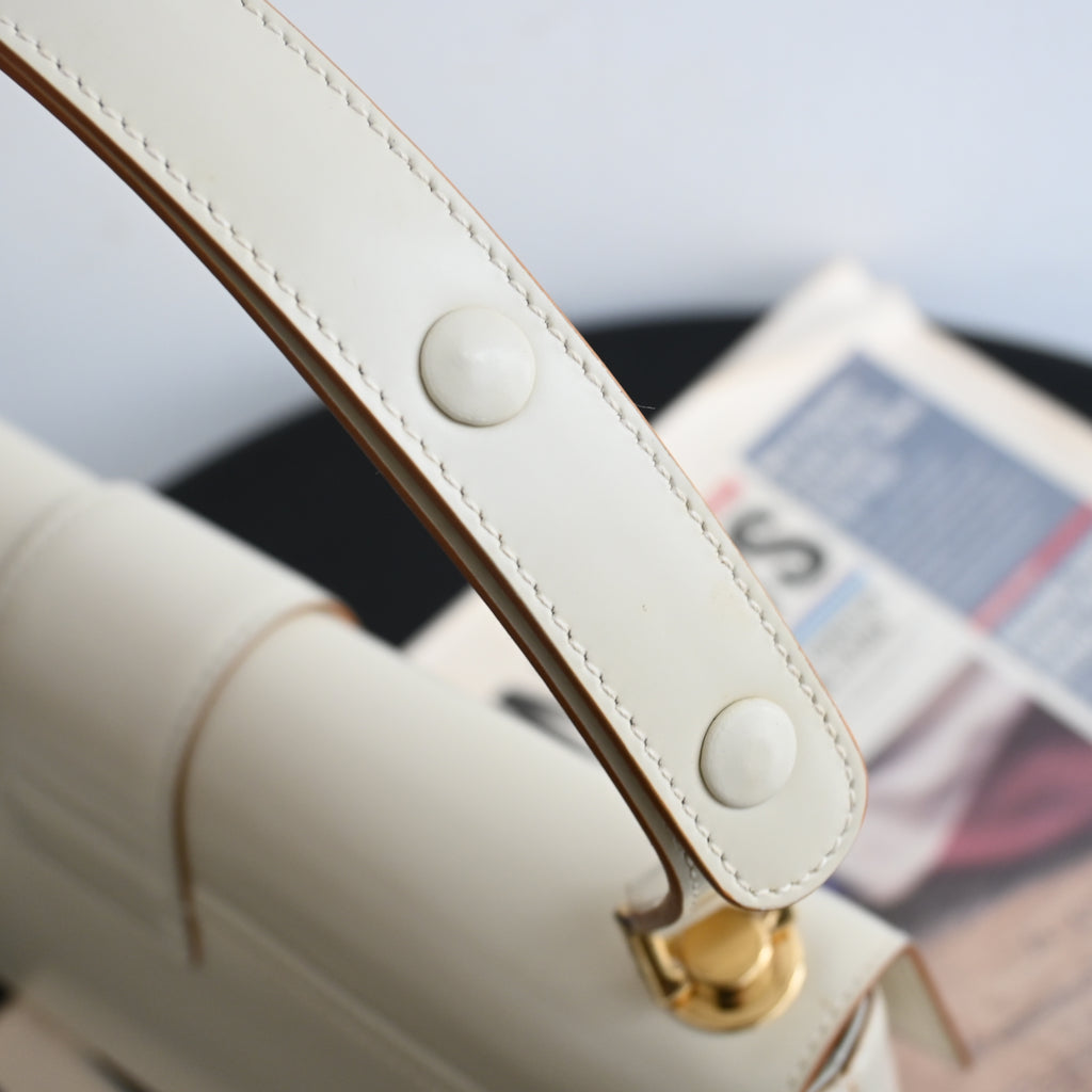 Salvatore Ferragamo Gancini Shoulder Bag - Leluxe Vintage Sdn. Bhd.