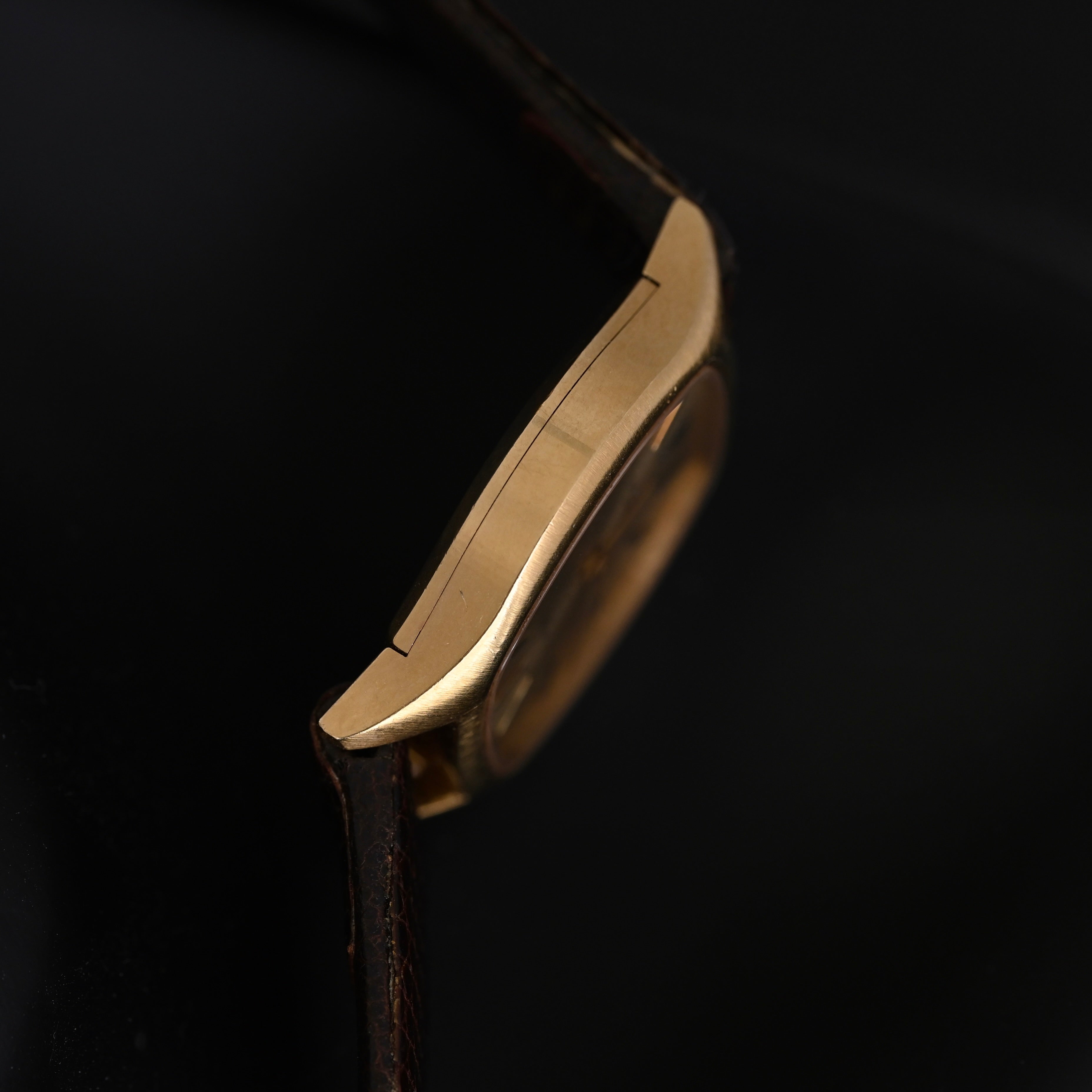 Rolex Cellini Ref.3801 18k YG from 1975 - Leluxe Vintage Sdn. Bhd.