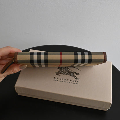 Burberry Horseferry Check Long Wallet