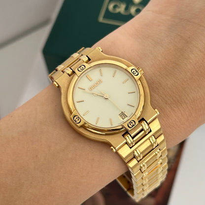 Gucci 9200m Date Watch