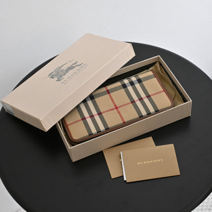 Burberry Horseferry Check Long Wallet