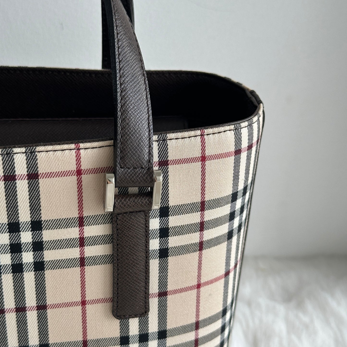 Burberry Nova Check Tote in beige