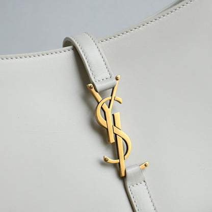 YSL Le  5 A 7 Shoulder Bag