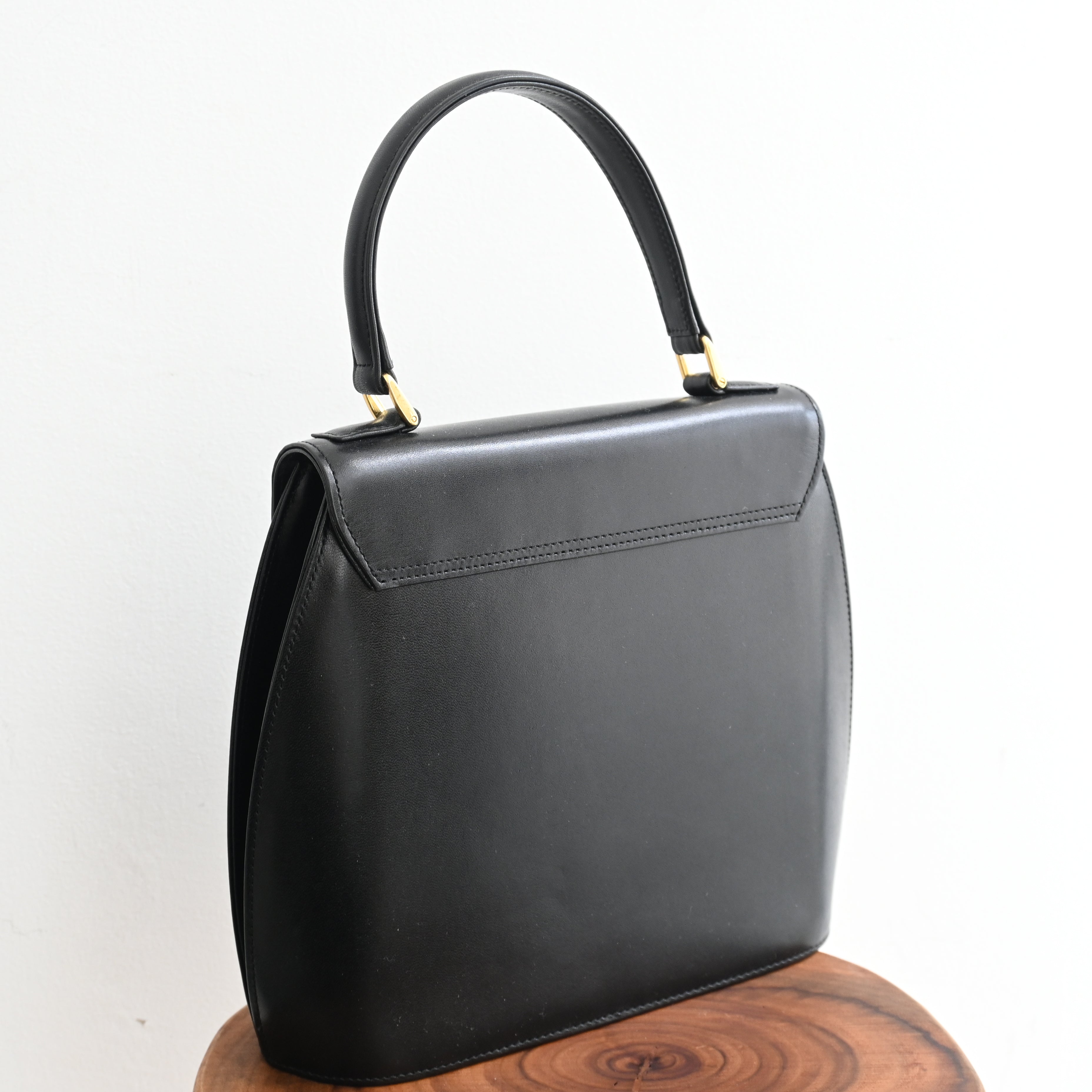 Givenchy 4G Top Handle Black Kelly - Leluxe Vintage Sdn. Bhd.