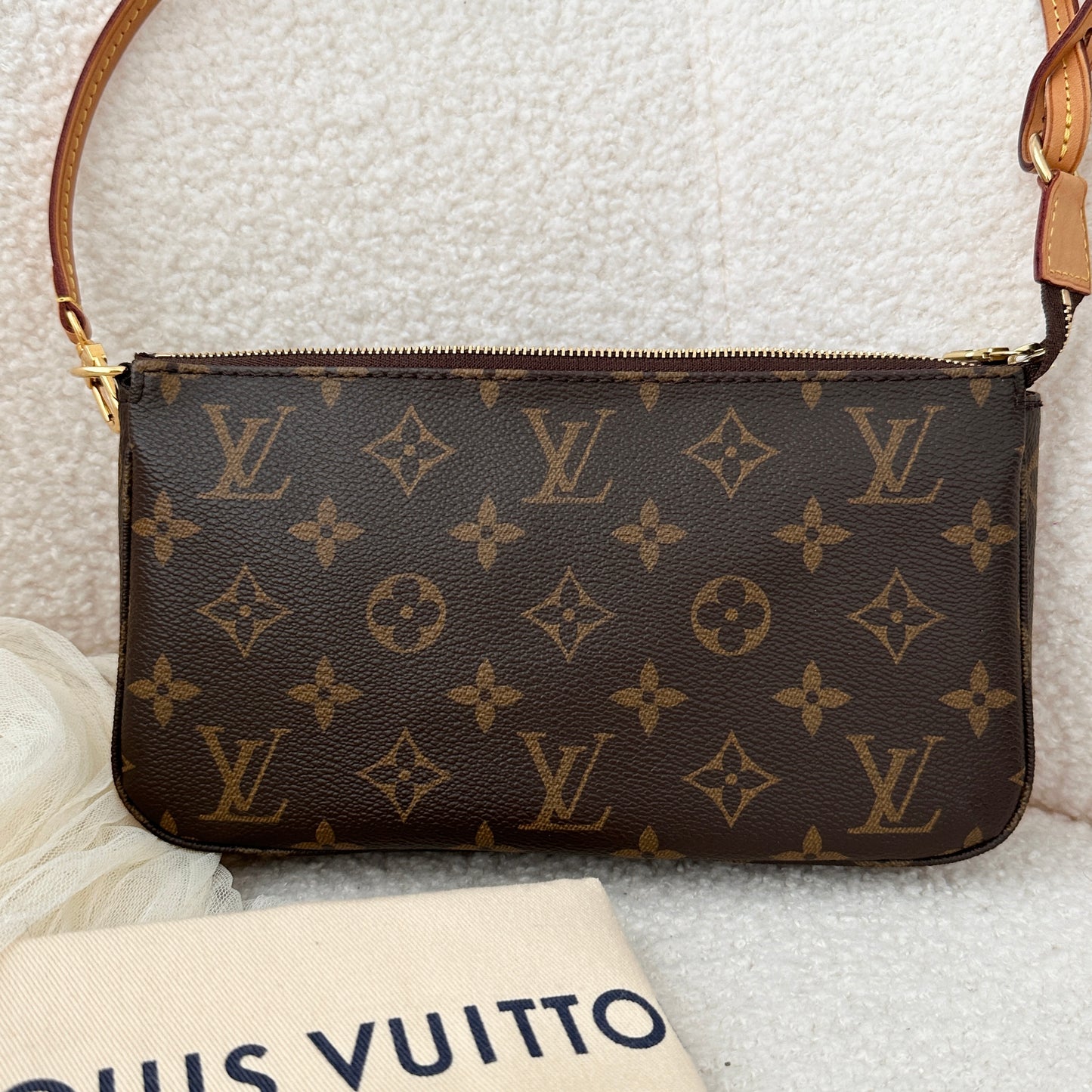 Louis Vuitton Monogram Pochette