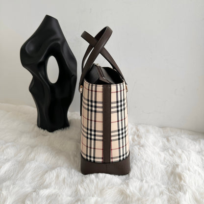 Burberry Nova Check Tote in beige