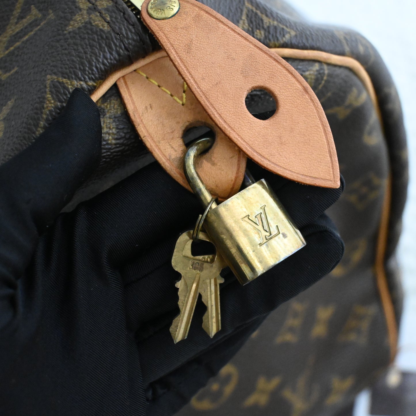 Louis Vuitton Speedy 40 Vintage