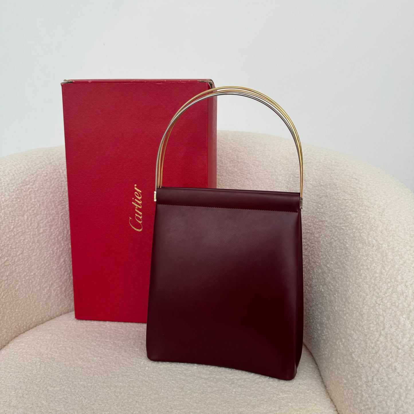 Trinity de Cartier Handbag in Bordeaux