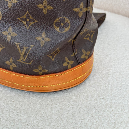 Louis Vuitton Bucket PM