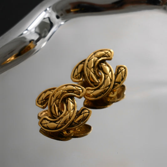 Chanel Coco Mark Matelasse Earclip