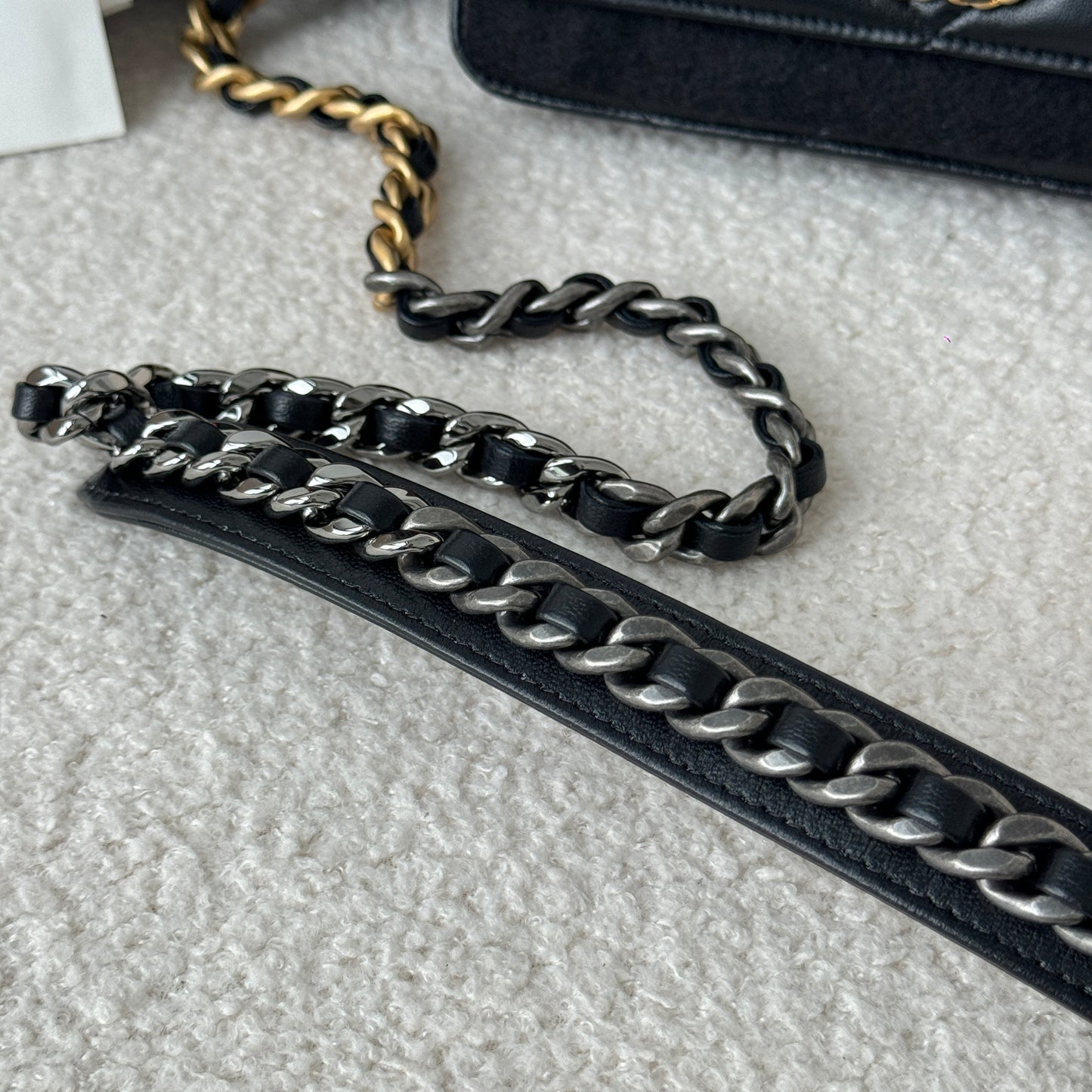 Chanel 19 Quilted Wallet On Chain WOC