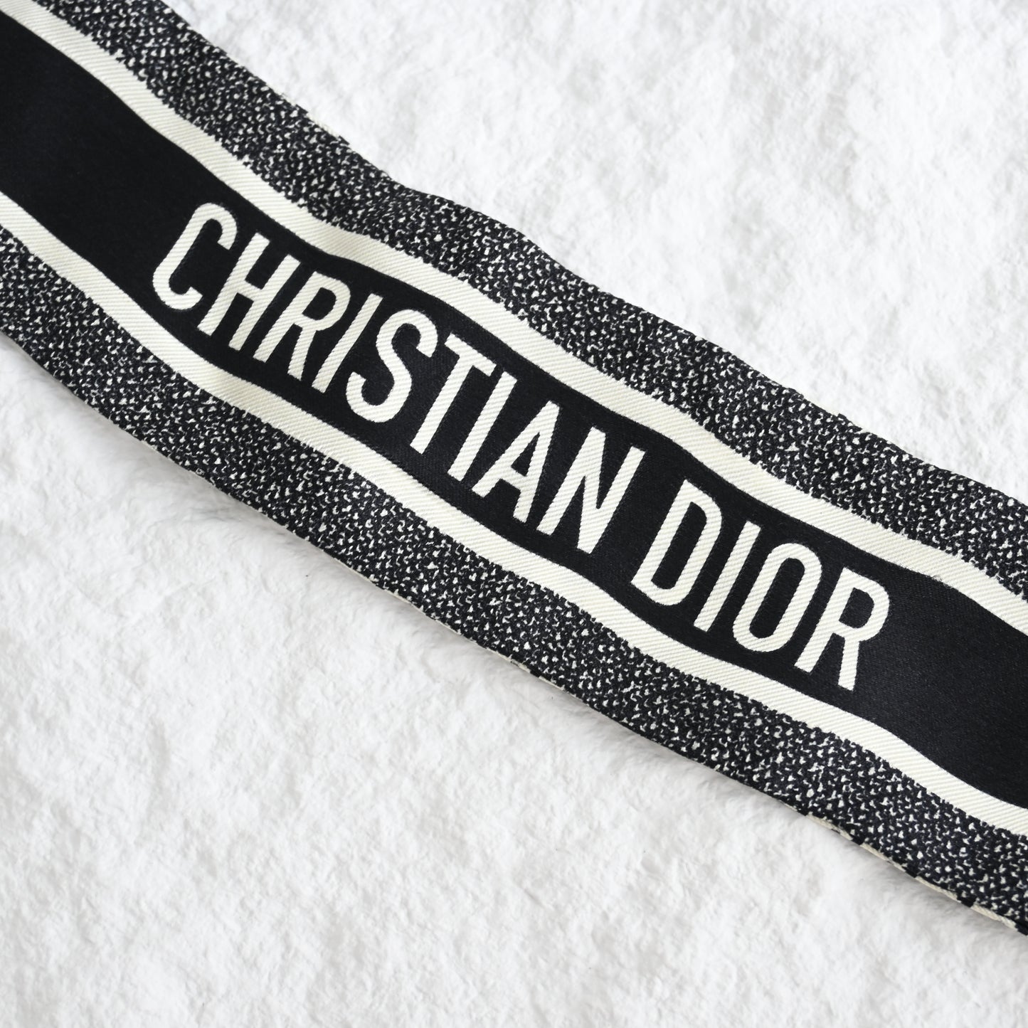 Dior 30 Montaigne Mitzah Silk Twilly