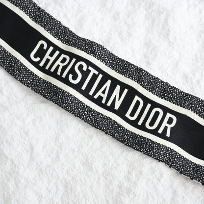 Dior 30 Montaigne Mitzah Silk Twilly